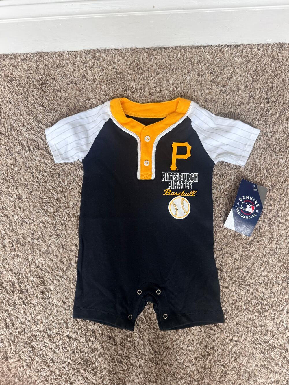 Pittsburgh Pirates MLB Baby Baseball Romper 6/9M NWT
